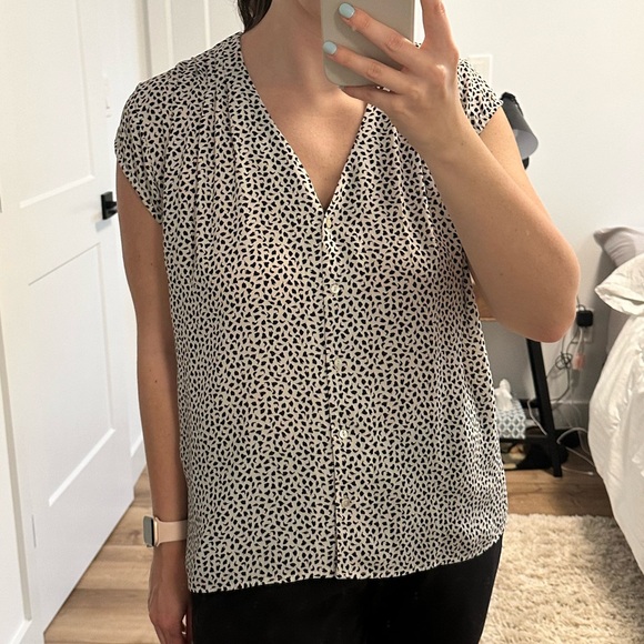 H&M Black and White Tshirt Blouse - Picture 7 of 7